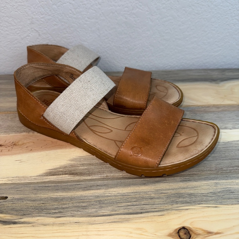 Born Parson 2 Strap Leather/Elastic Sandal Flat Sling Ankle Strap Slip On Size 9